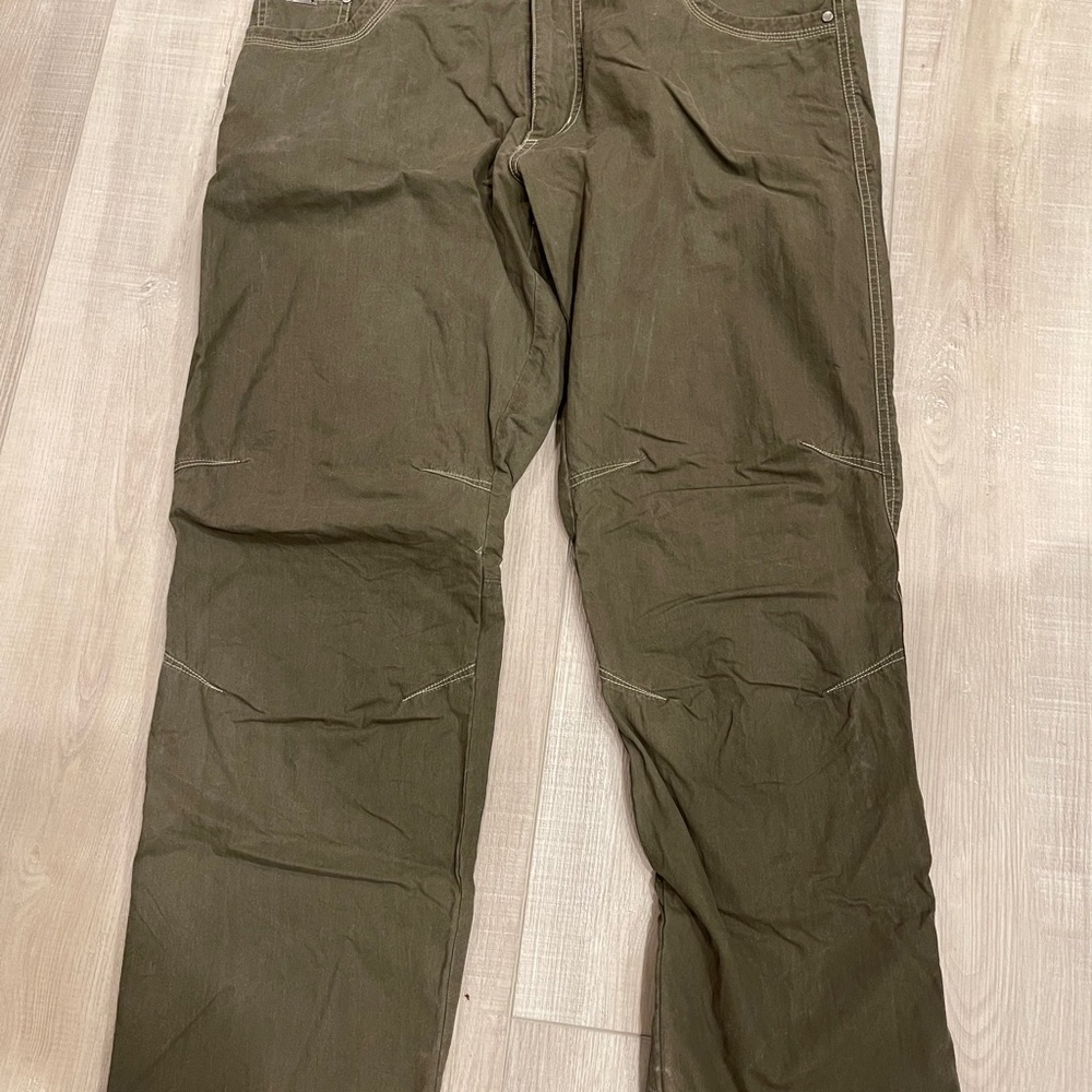 Men’s Kuhl size 38 pants